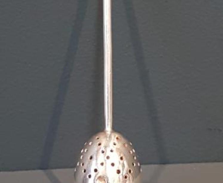 Edwardian Cast Silver Tea Infuser - Image 6