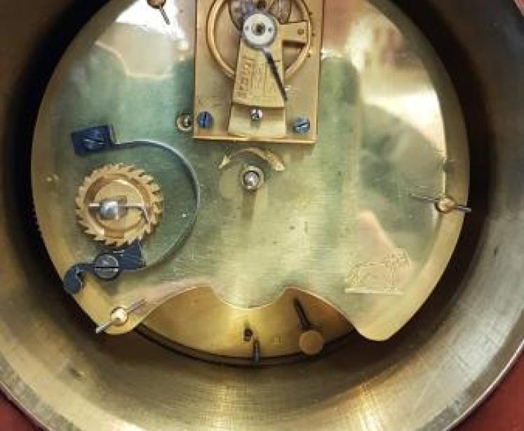 Fine Quality Edwardian Inlaid Mahogany Mantel Clock  - Image 2