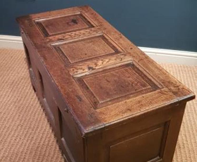 George I Oak Coffer  - Image 2