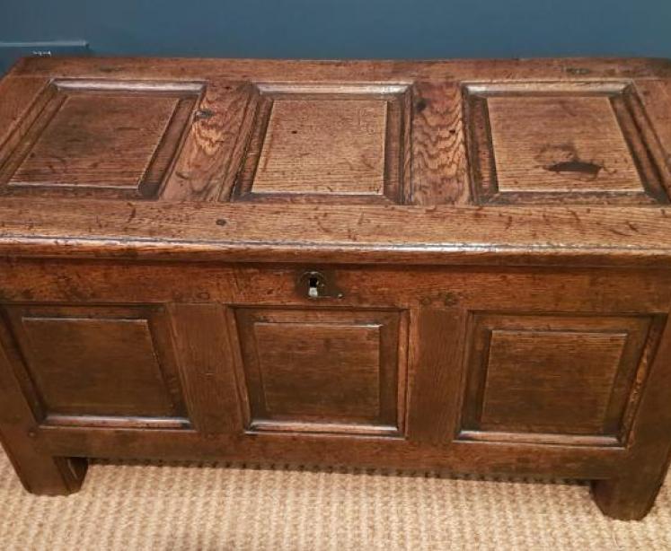George I Oak Coffer  - Image 7