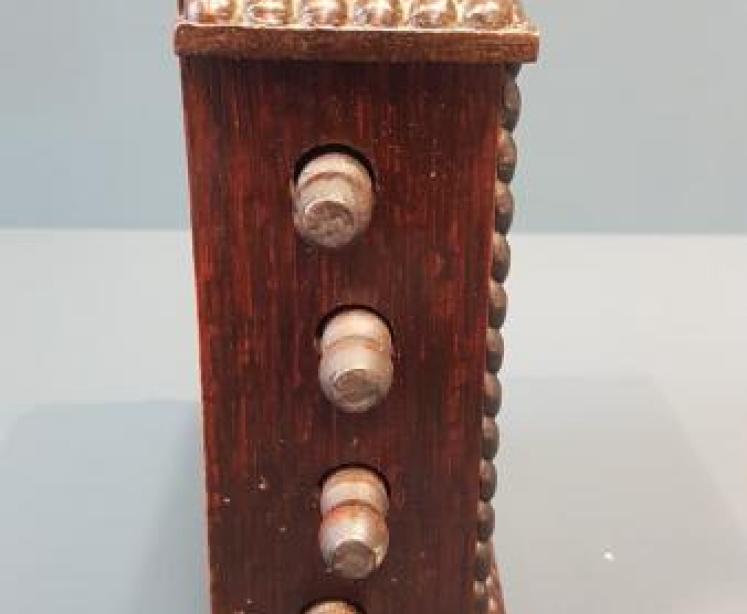 Edwardian Oak Perpetual Desk Calendar - Image 2