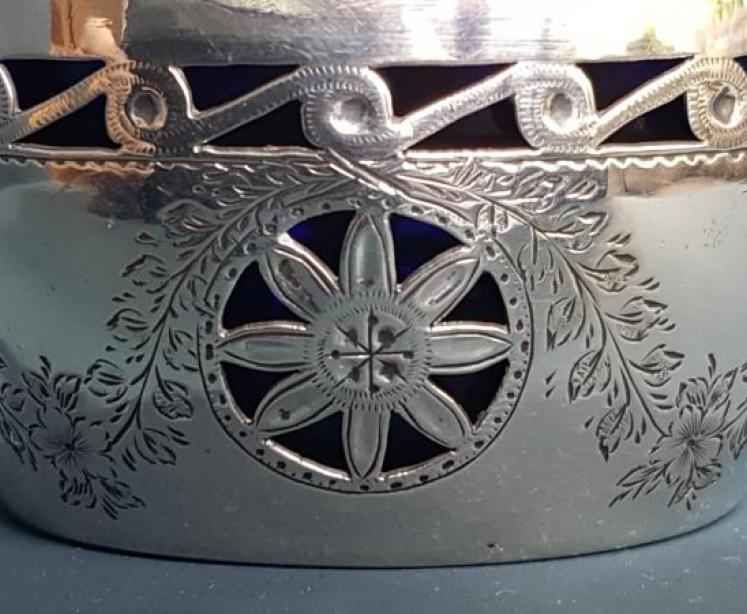 Fine Quality Victorian Chester Silver Mustard Pot - Image 4