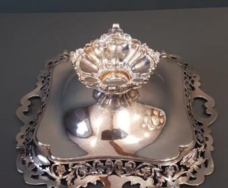 Large Fine Quality Mid Victorian Silver Dish - Image 5