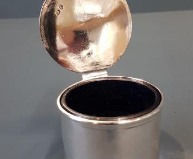 Mid Victorian Silver Mustard Pot by George Unite - Image 6