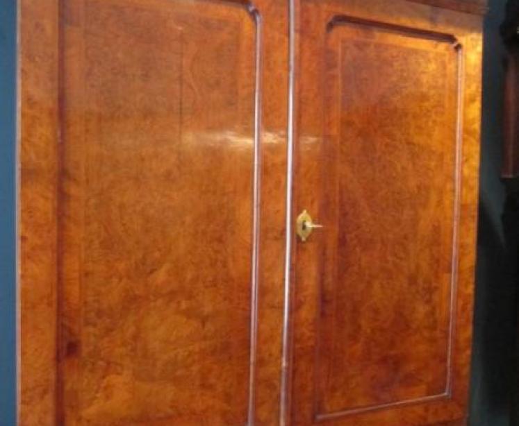 Fine William & Mary Period Walnut Bureau Bookcase - Image 5