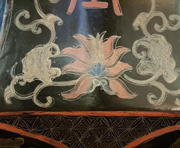 Large Pair of Victorian Papier Mache Vases - Image 4