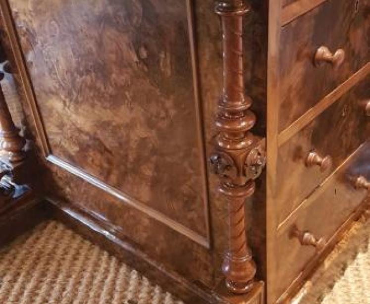 Fine Quality Victorian Burr Walnut Harlequin Davenport  - Image 5