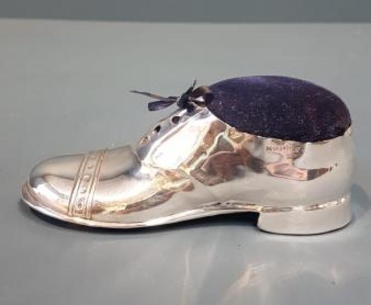George V Chester Silver Brogue Pin Cushion - Image 6