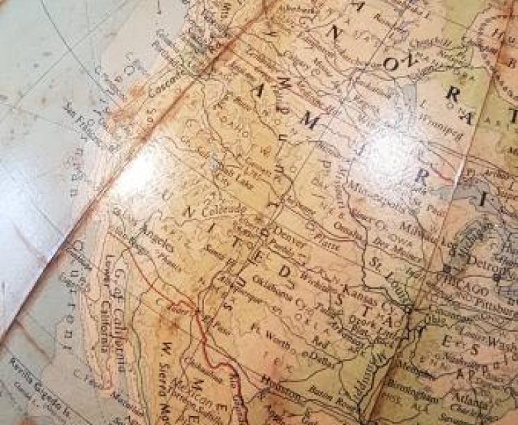 Philips Floor Standing Terrestrial Globe - Image 3