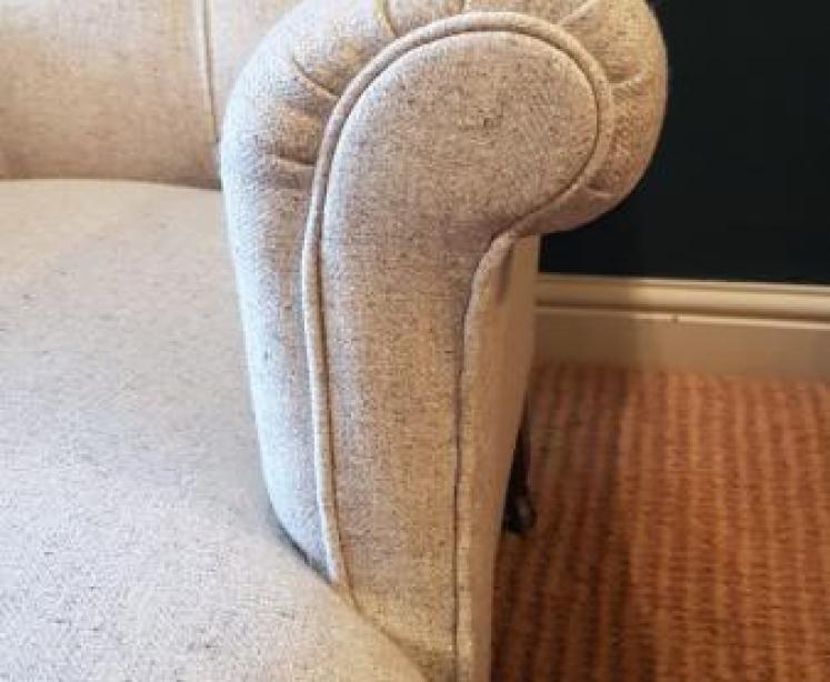 Superb Victorian Button Back Easy Chair - Image 5