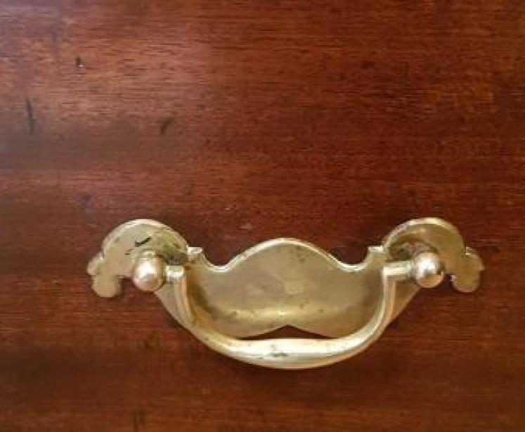 Small George II Red Walnut Bachelors Chest - Image 4