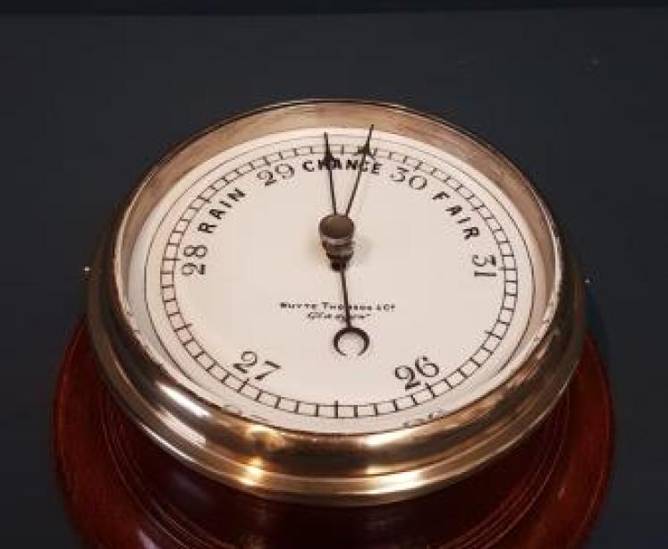 Unusual Oak Cased Bulk Head Marine Barometer - Image 5