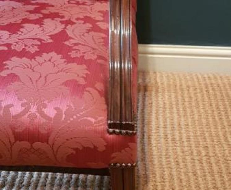 George III Mahogany Gainsborough Chair  - Image 4