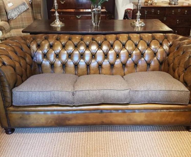 Superb 1930's Leather Chesterfield Sofa - Image 2