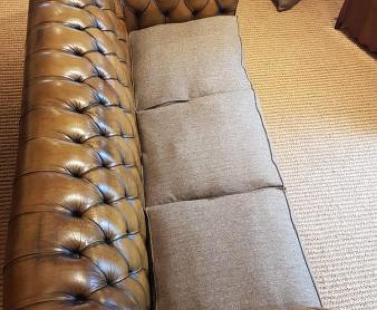 Superb 1930's Leather Chesterfield Sofa - Image 3