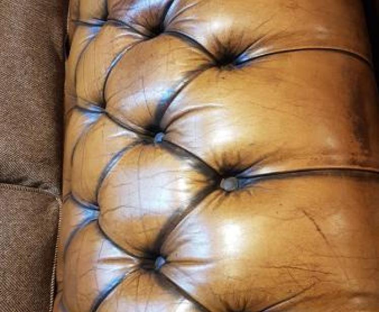 Superb 1930's Leather Chesterfield Sofa - Image 7