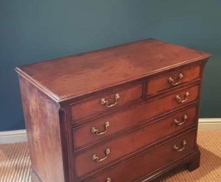 George III Solid Walnut Chest of Drawers - Image 5