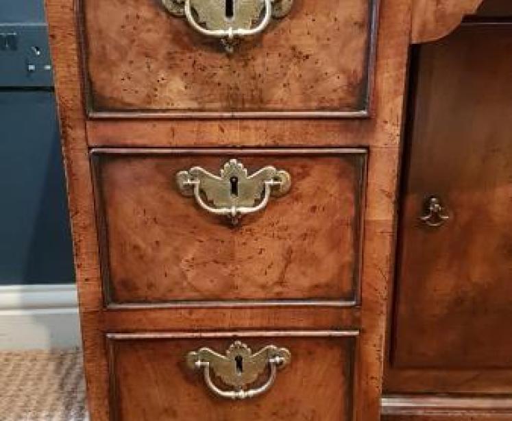George II Walnut Kneehole Desk - Image 3