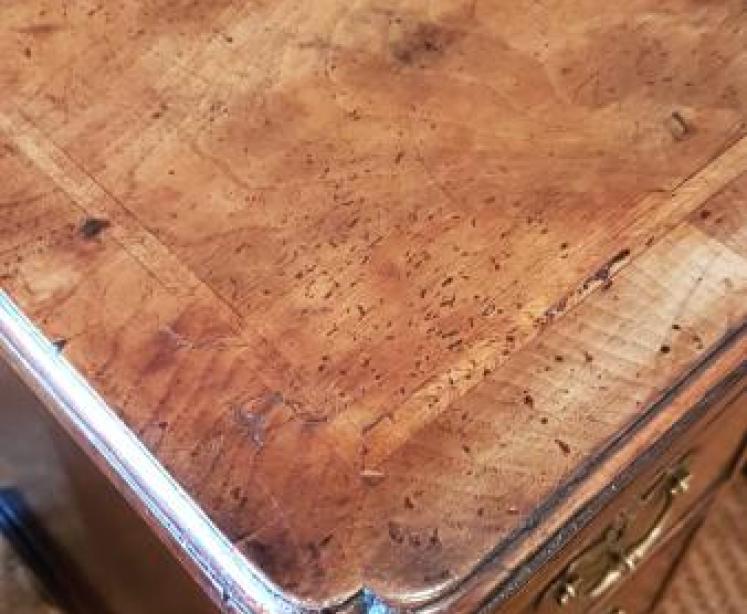 George II Walnut Kneehole Desk - Image 6