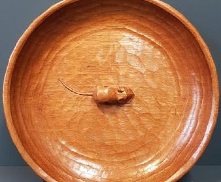 Large Thompson of Kilburn Mouseman Bowl - Image 5