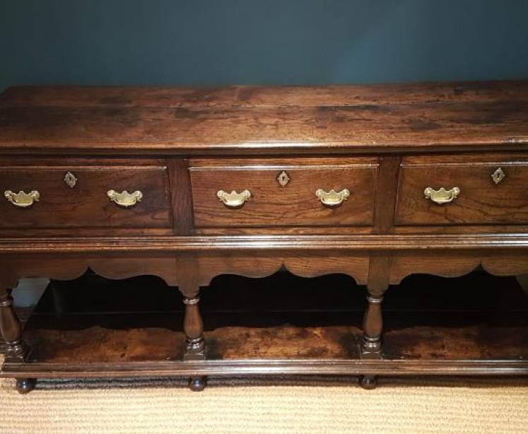 George III Oak Montgomeryshire Dresser - Image 2