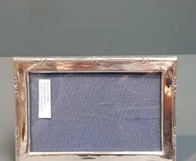 Silver Ribbon Boarder Photo Frame - Image 4