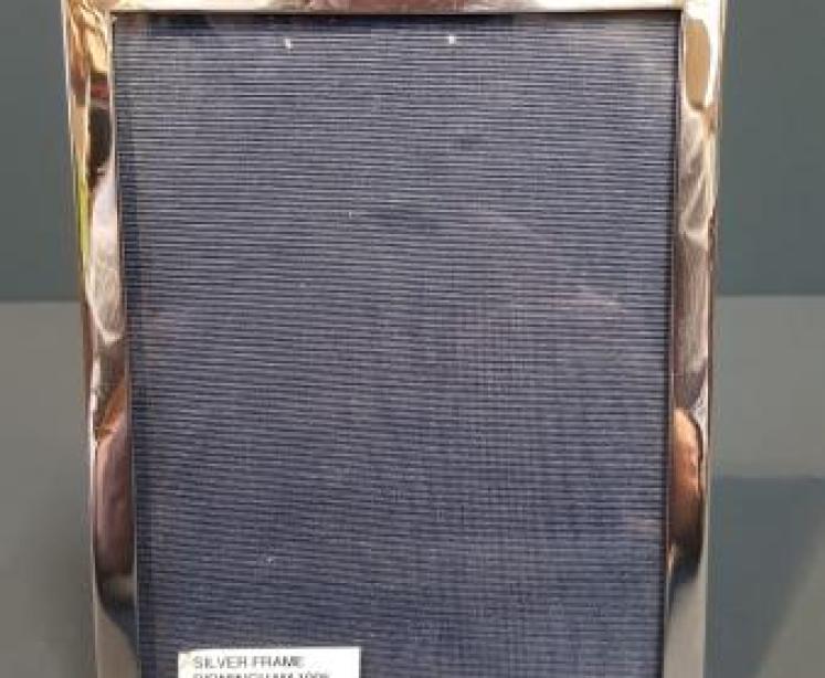 Edwardian Silver Ribbon Crest Photo Frame  - Image 3