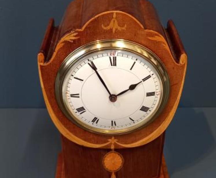 Edwardian Sheraton Garland Inlaid Mantel Clock - Image 2