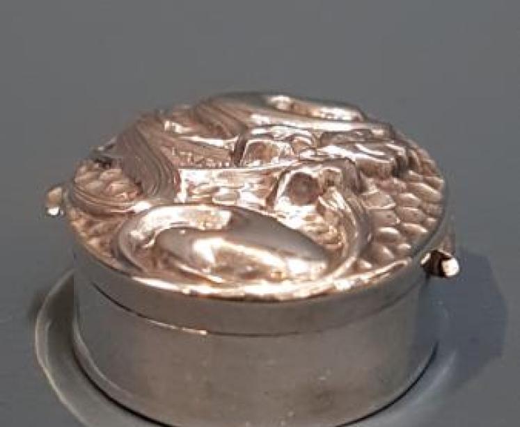 Edwardian Art Nouveau Silver Pill Box - Image 7