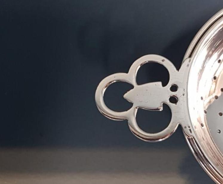 Silver Tea Strainer and Stand - Image 3