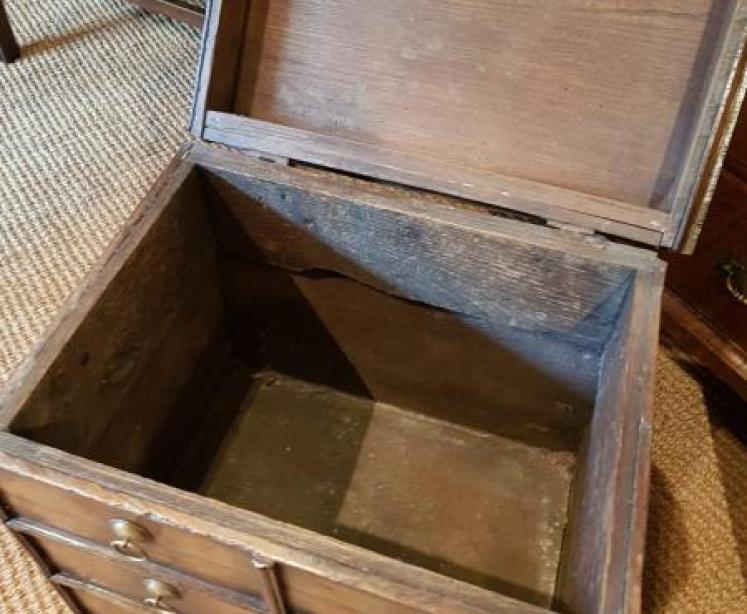 Superb George  II Oak 'Box' Coffer - Image 3