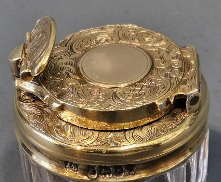 William IV Silver Gilt Travelling Ink Well - Image 7