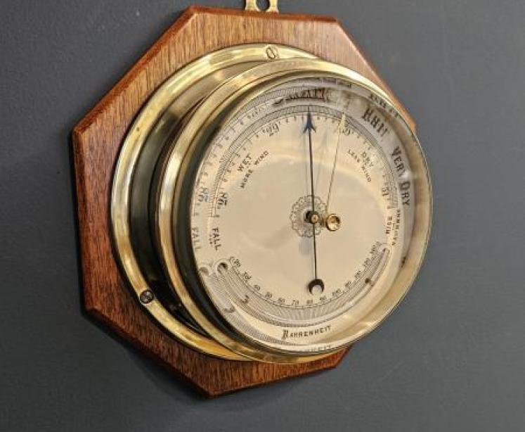 Outstanding Quality Marine Barometer with Crescent Thermometer - Image 5