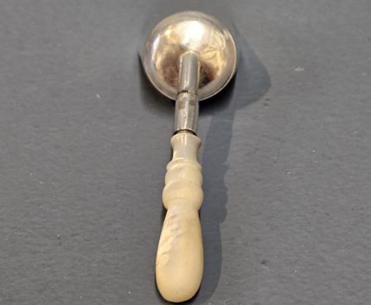 Georgian Silver Gilt Tea Scoop - Image 4
