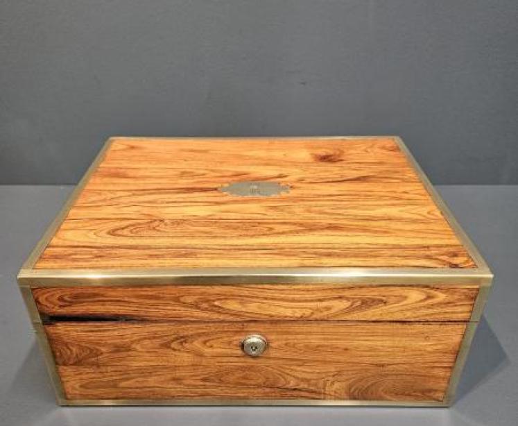 Outstanding Georgian Kingwood Travelling Box with Silver Contents - Image 2
