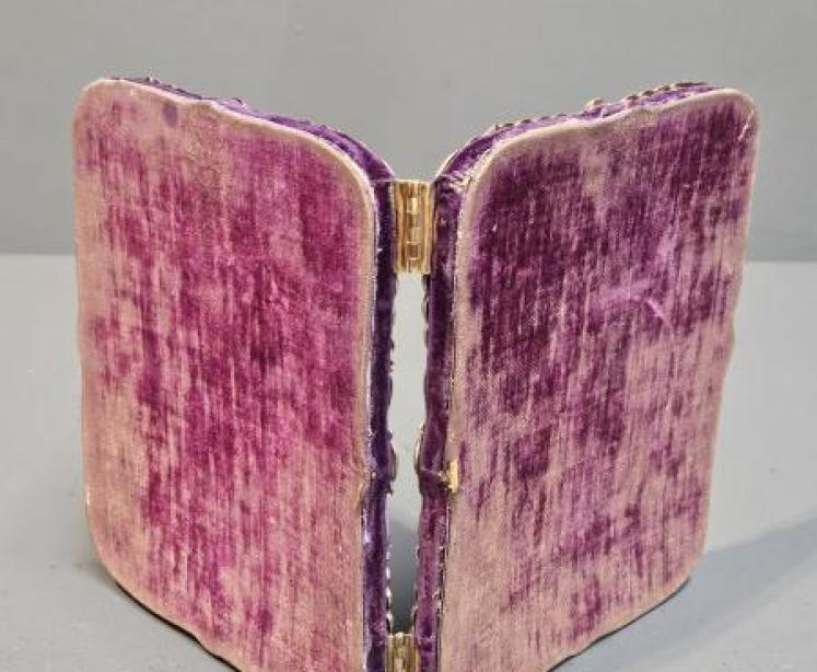 Victorian Double Silver Photo Frame - Image 2