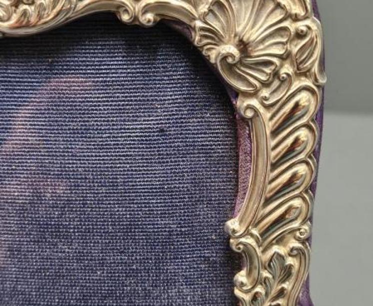 Victorian Double Silver Photo Frame - Image 3