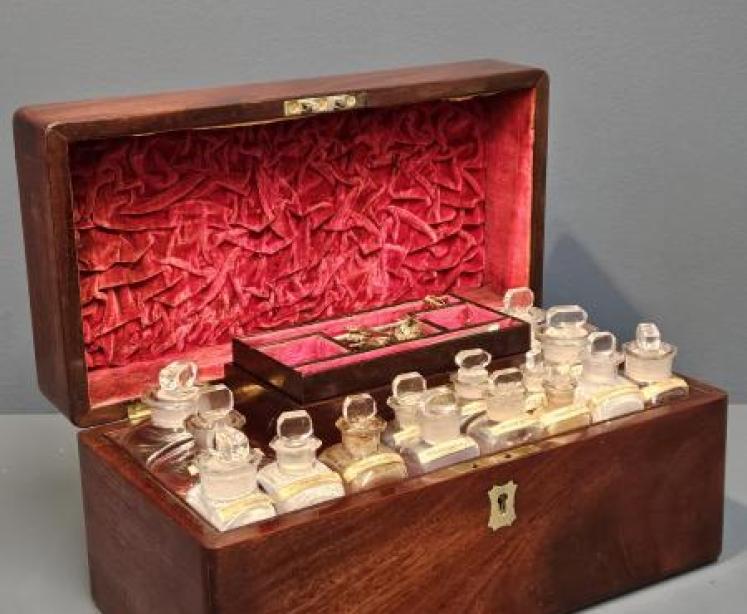 Victorian Mahogany Apothecary Box - Image 4