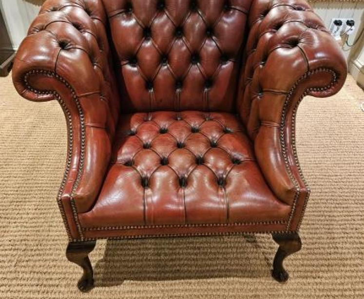 Matching Pair of 1920's Red Leather Chesterfield Arm Chairs - Image 3