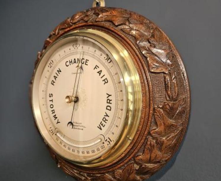 Carved Oak Ships Barometer with Crescent Thermometer - Image 6