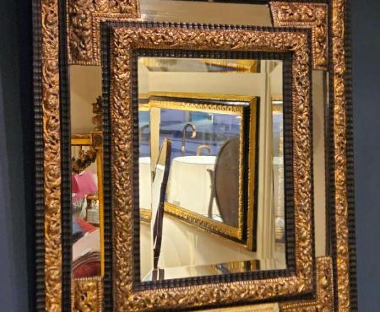 Victorian Cushion Framed Mirror - Image 1