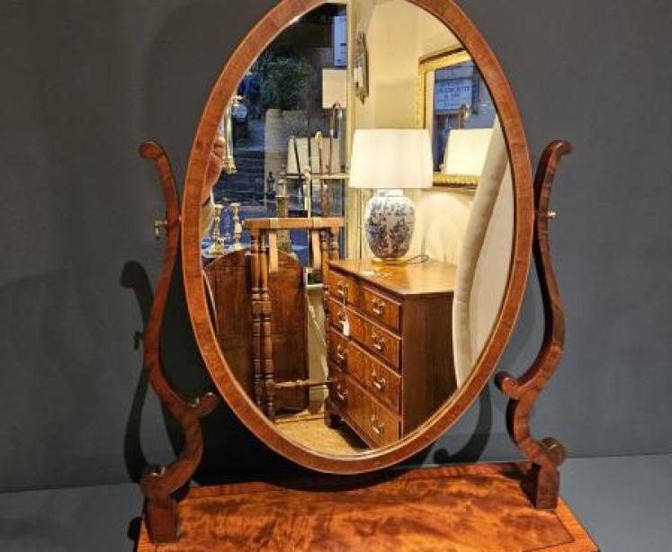 Georgian Mahogany Toilet Mirror - Image 1