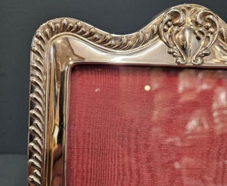 Large Edwardian Silver Photo Frame - Image 4