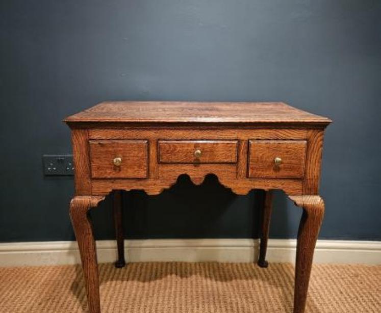 George II Oak Lowboy - Image 1