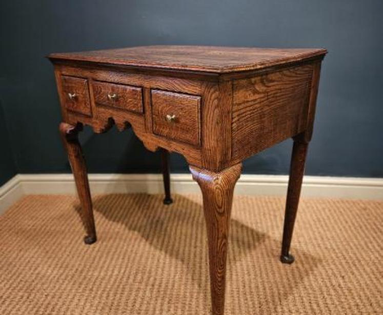 George II Oak Lowboy - Image 2