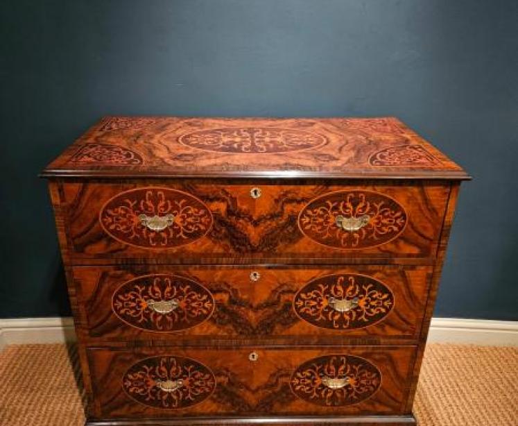 Superb Victorian Marquetry Walnut Chest of Drawers - Image 1