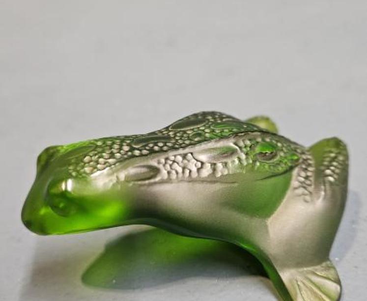 Lalique Green Leaping Frog - Image 2