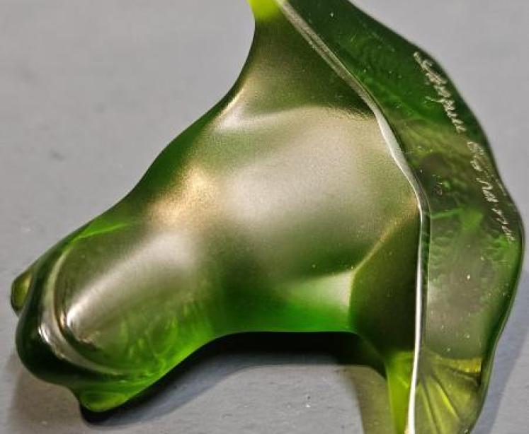 Lalique Green Leaping Frog - Image 3