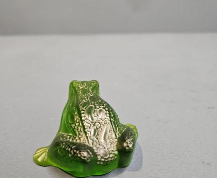 Lalique Green Leaping Frog - Image 4