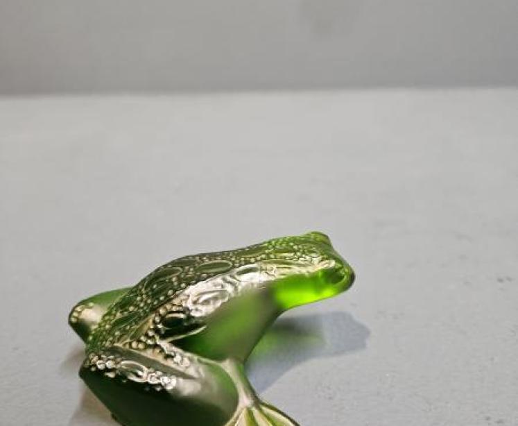 Lalique Green Leaping Frog - Image 5